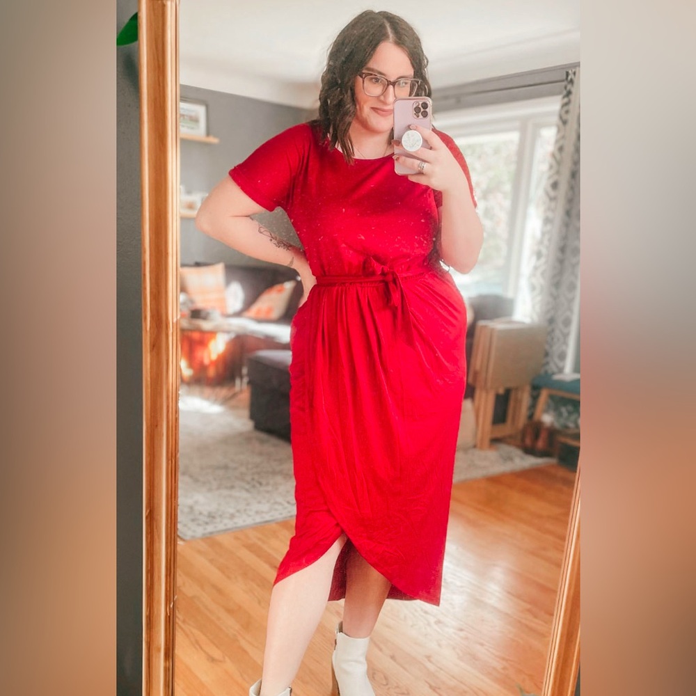 Elegant Red Women's Dress
